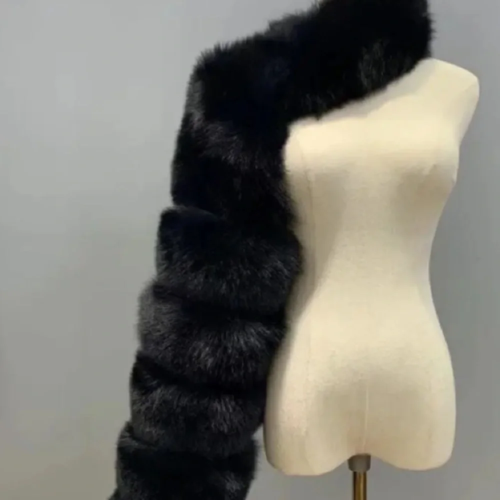 🔥New blue faux fur scarf🔥 - Picture 11 of 15